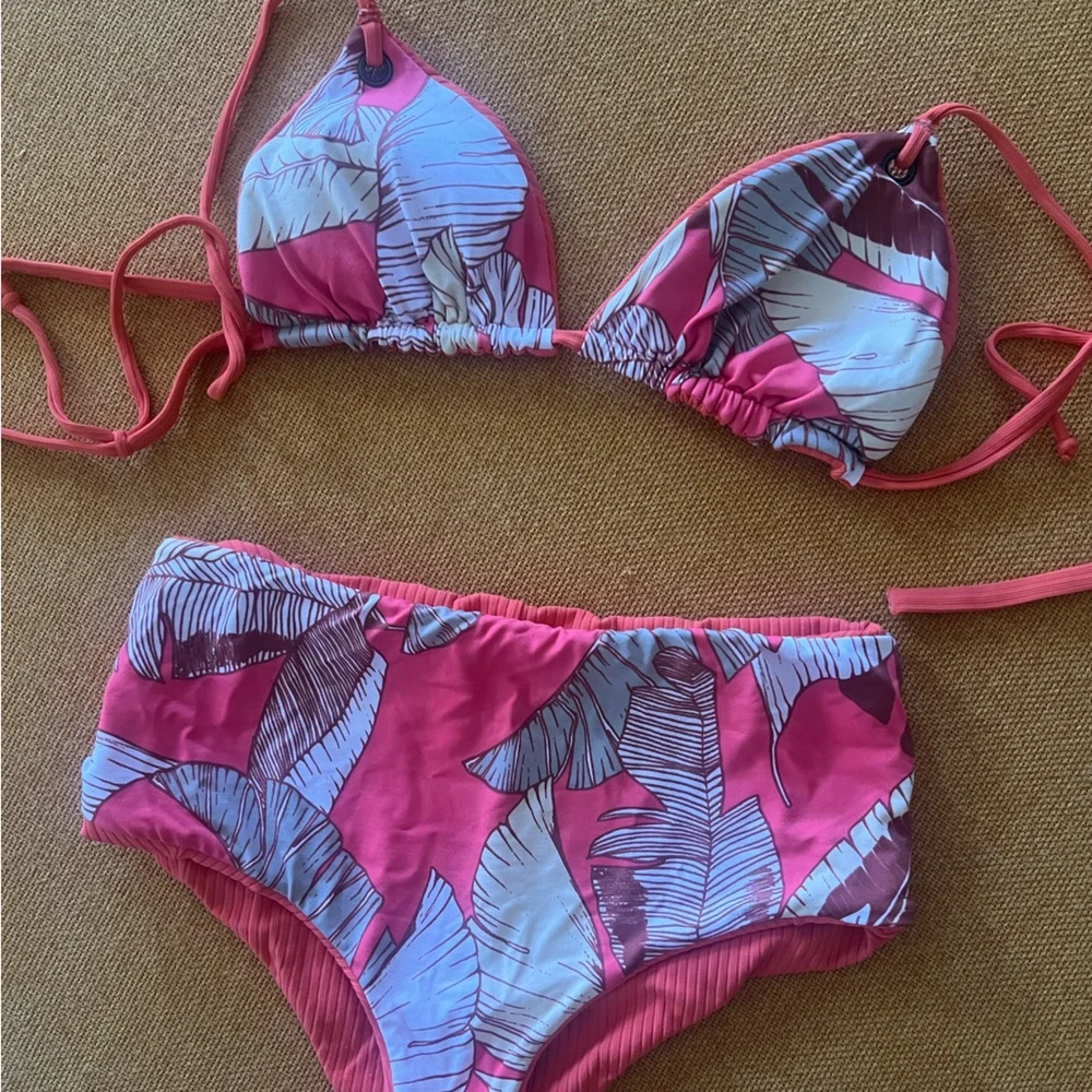 Coral Reversible Bikini Set - Picture 2 of 2
